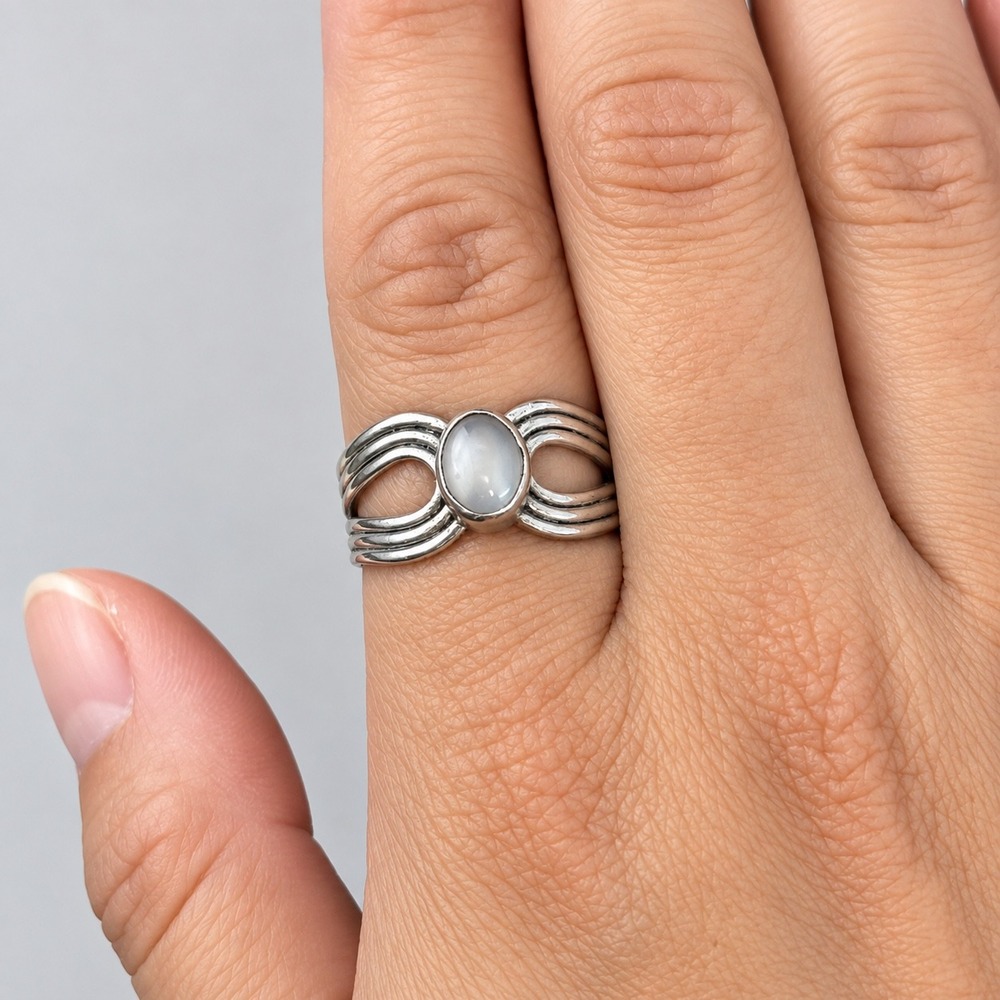 Sterling Silver Oval Cabochon Ring Size 8.5 Openwork Multi Band Vintage Style